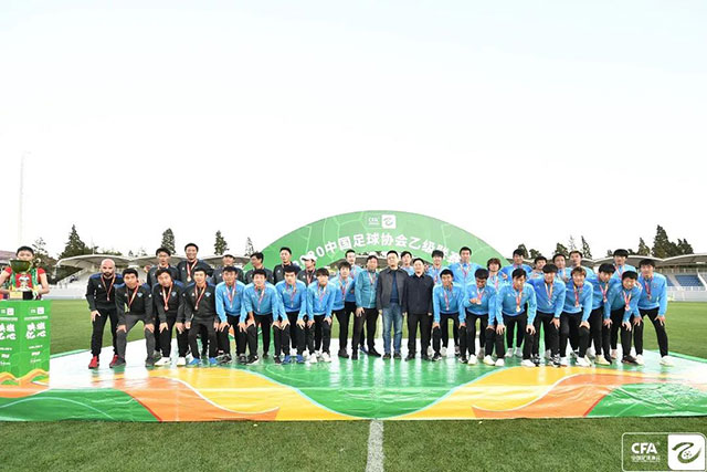 媒体人：尼克斯像04年活塞各司其职 马刺G2调整的空间很大